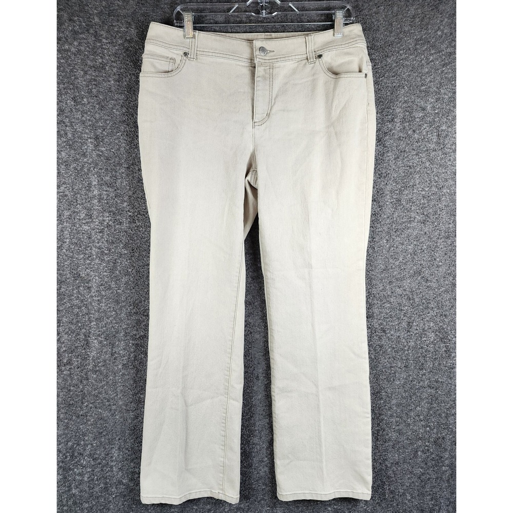 Chicos Pants Womens 1.5 Short Straight Leg Khaki Beige Stretch EUC